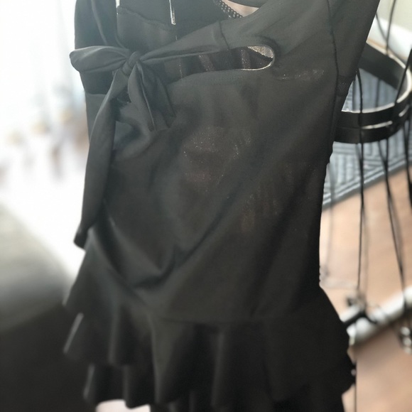 Woman’s Black , skirted Bathing Suit - Picture 4 of 4